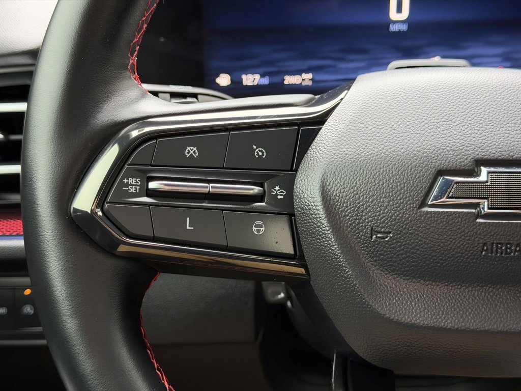 Used 2024 Chevrolet Traverse RS image 18