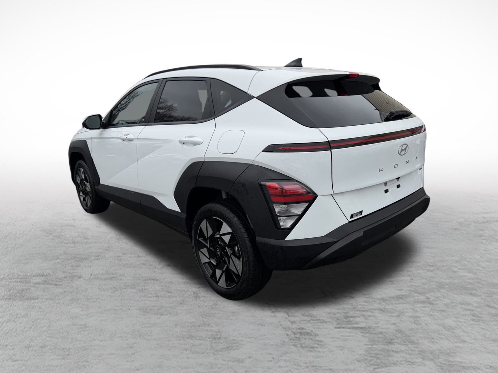 Used 2024 Hyundai Kona SEL image 5