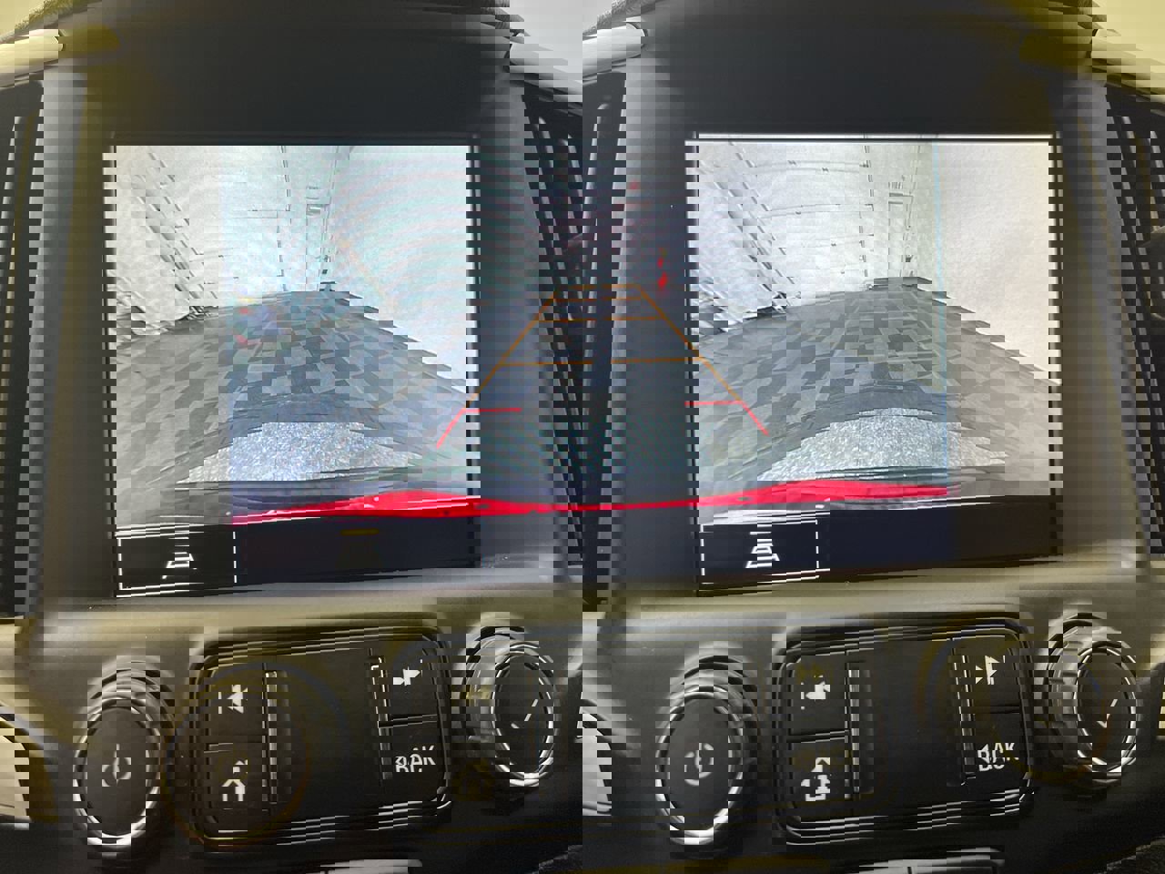 Certified 2024 GMC Terrain SLT image 5