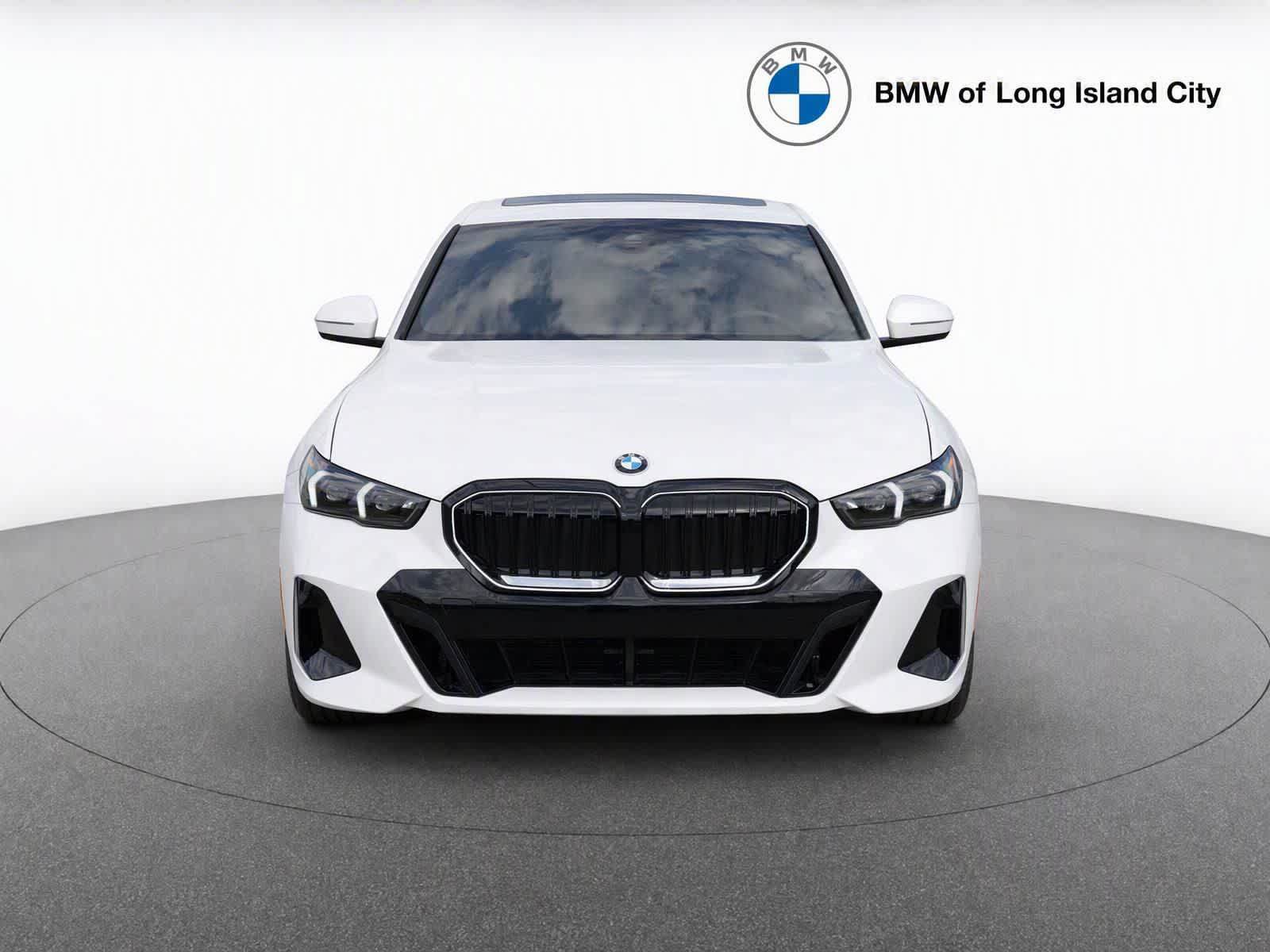 New 2027 BMW 530i xDrive w/ M Sport Package AWD/4WD image 2