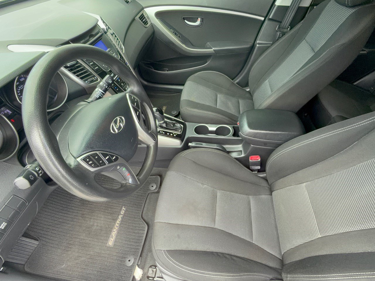 Used 2013 Hyundai Elantra GT FWD image 5