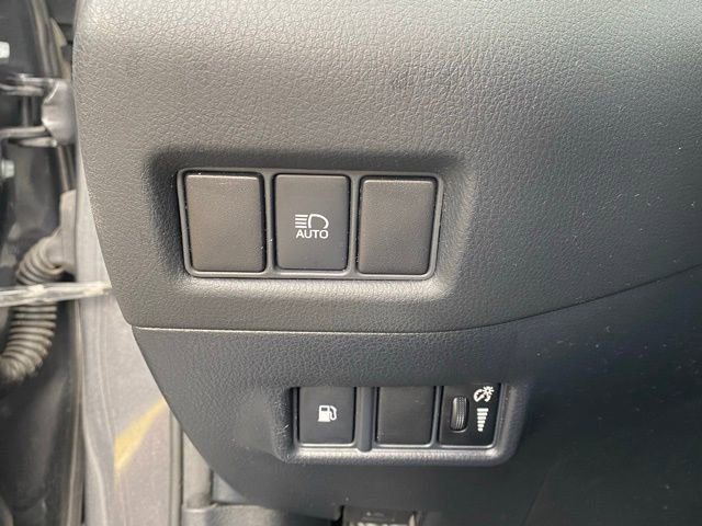 Used 2021 Toyota C-HR LE image 15