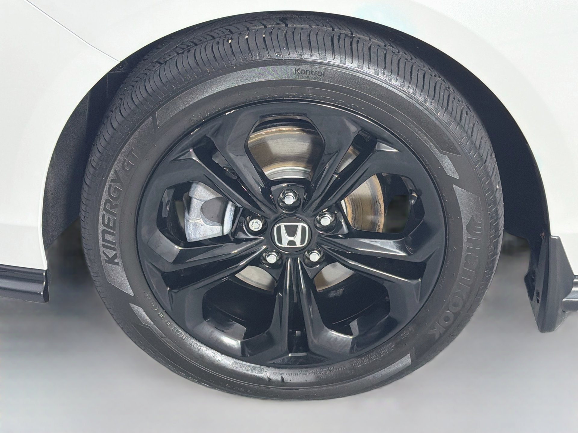Used 2025 Honda Accord SE image 38