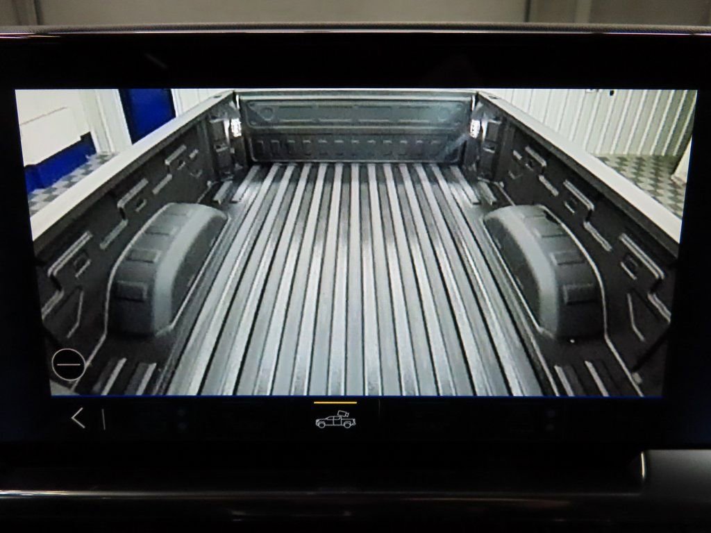 Used 2025 Chevrolet Silverado 2500 LT image 23