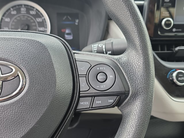 Used 2022 Toyota Corolla LE w/ LE Convenience Package FWD image 19