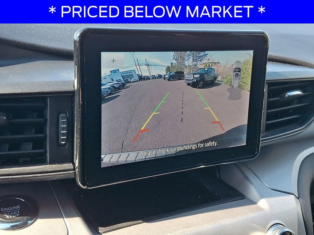 Used 2022 Ford Explorer XLT image 18