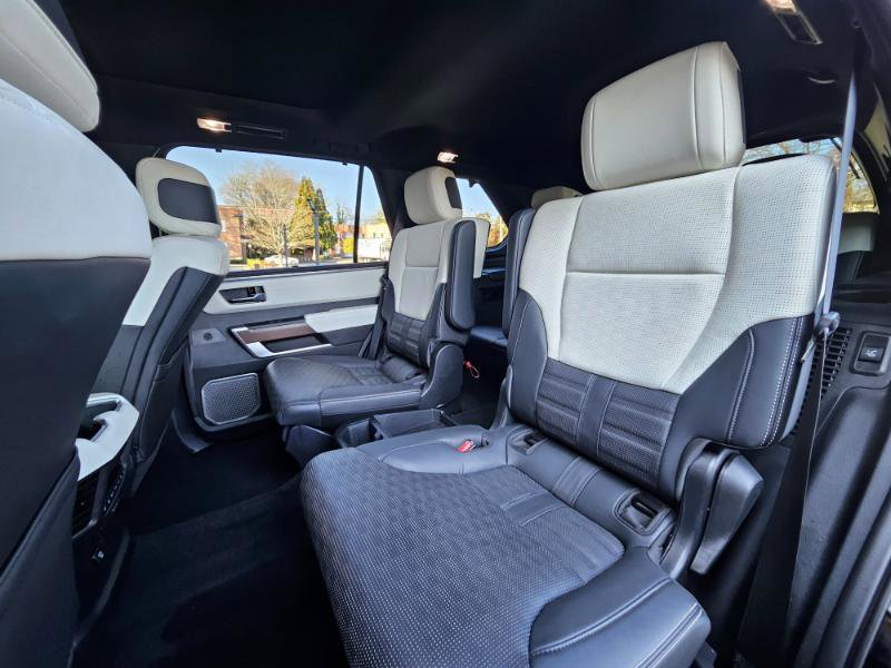 Used 2024 Toyota Sequoia Capstone image 63