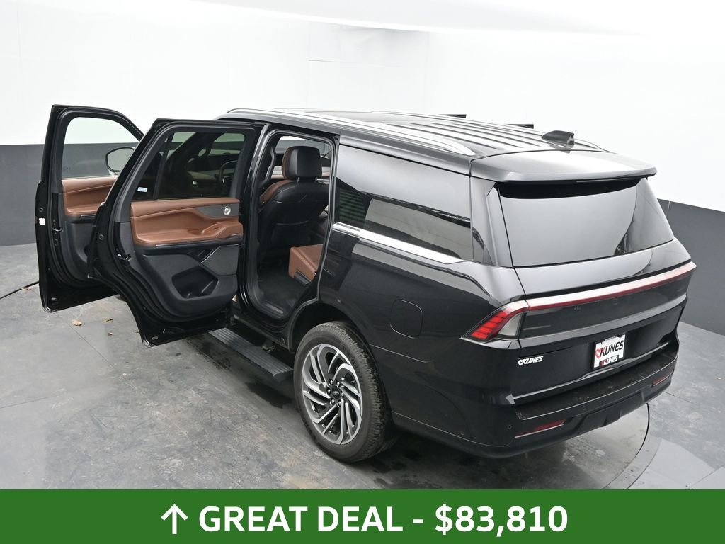 Used 2025 Lincoln Navigator Reserve AWD/4WD image 69