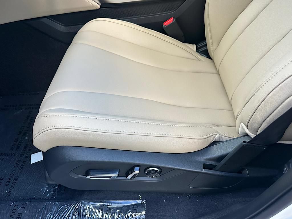 New 2026 Acura MDX SH-AWD image 8