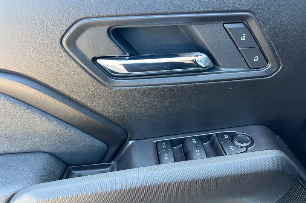 New 2025 GMC Canyon Elevation w/ Technology Package image 8