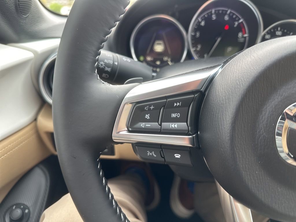 New 2026 MAZDA MX-5 Miata RF Grand Touring image 18