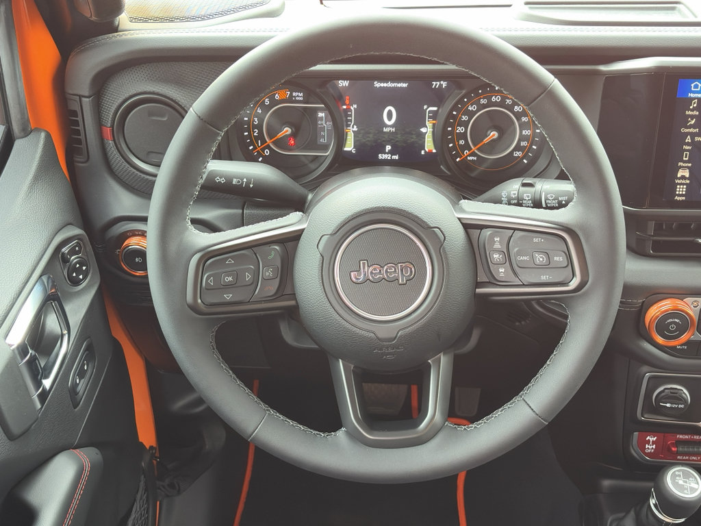 Used 2025 Jeep Wrangler Unlimited Rubicon AWD/4WD image 28
