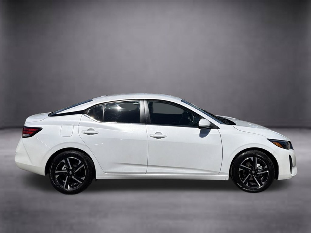Used 2024 Nissan Sentra SV FWD image 3