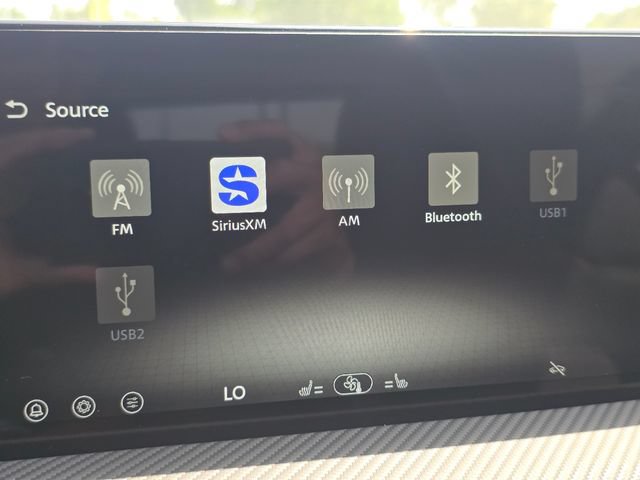 New 2026 Nissan Kicks SR w/ Cold Weather Package AWD/4WD image 7