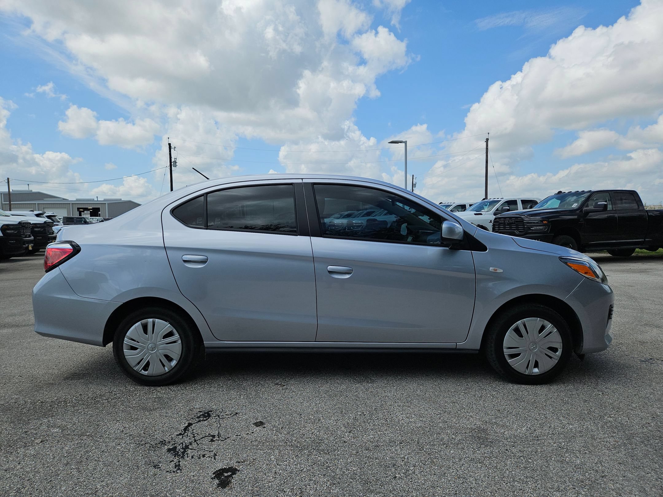 Used 2024 Mitsubishi Mirage G4 ES FWD image 2