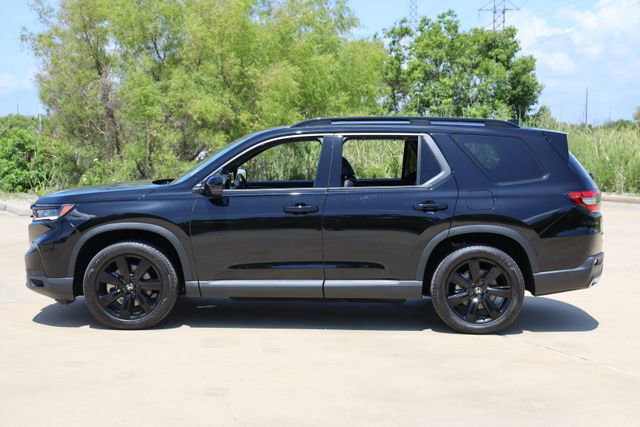 Certified 2025 Honda Pilot Black Edition image 5