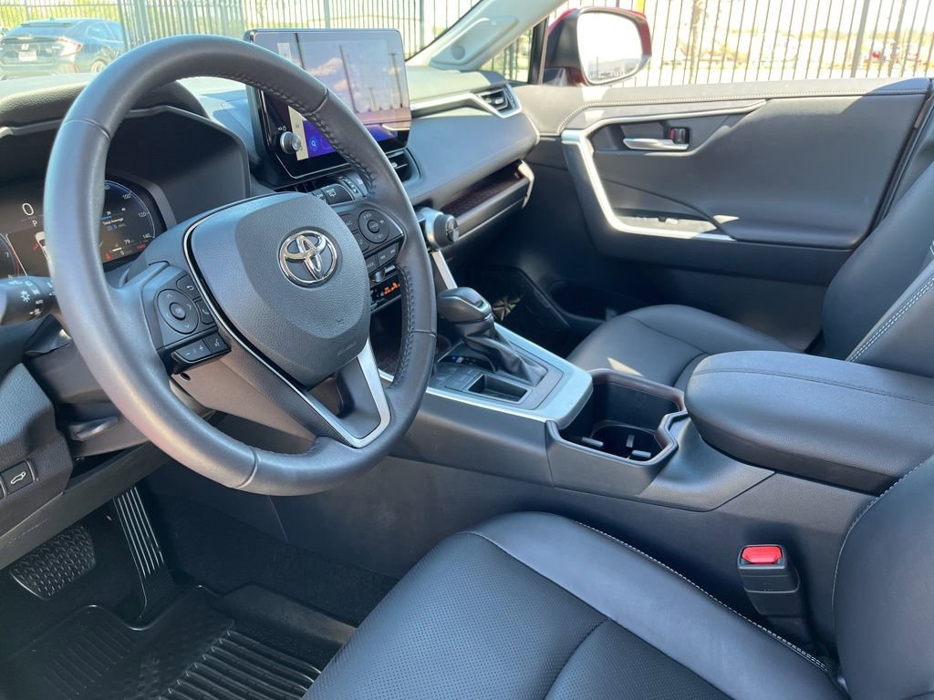 Used 2024 Toyota RAV4 Limited image 20
