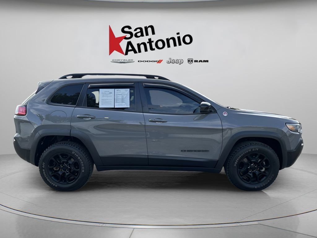 Used 2023 Jeep Cherokee Trailhawk w/ Trailer Tow Group AWD/4WD image 16
