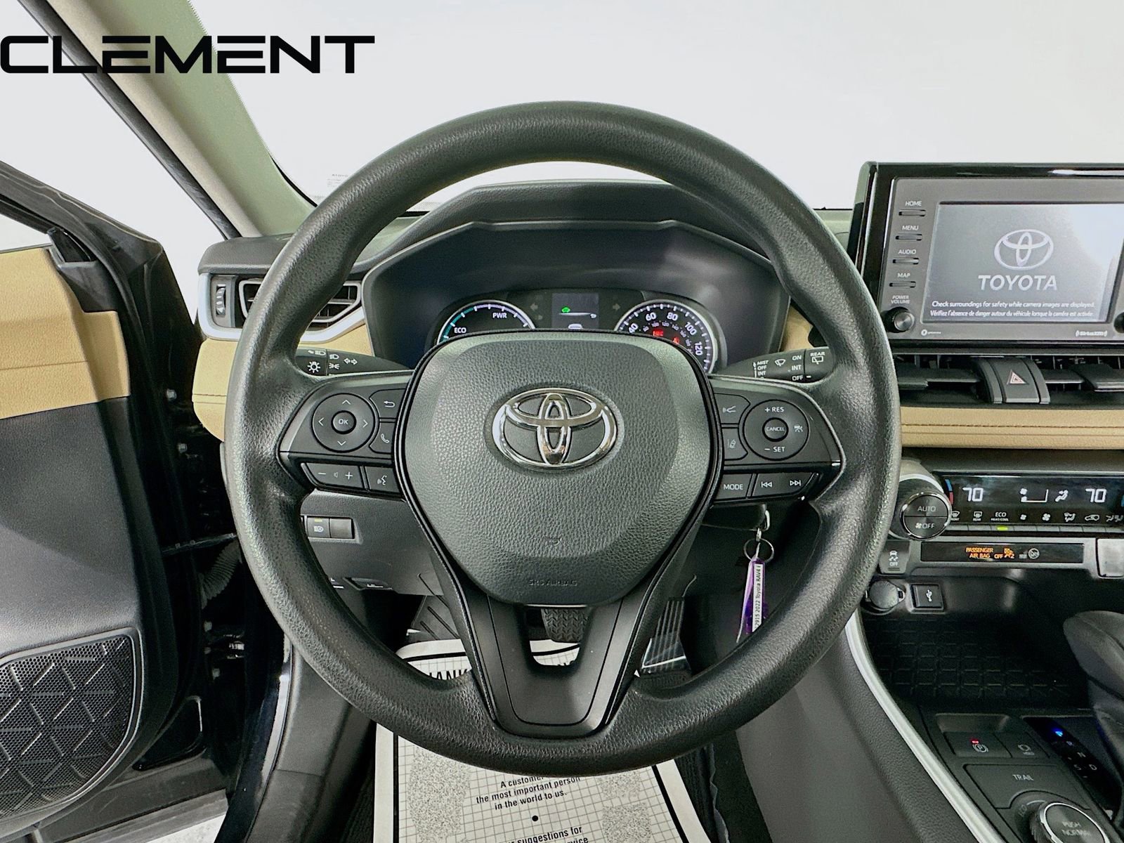 Used 2022 Toyota RAV4 LE image 13