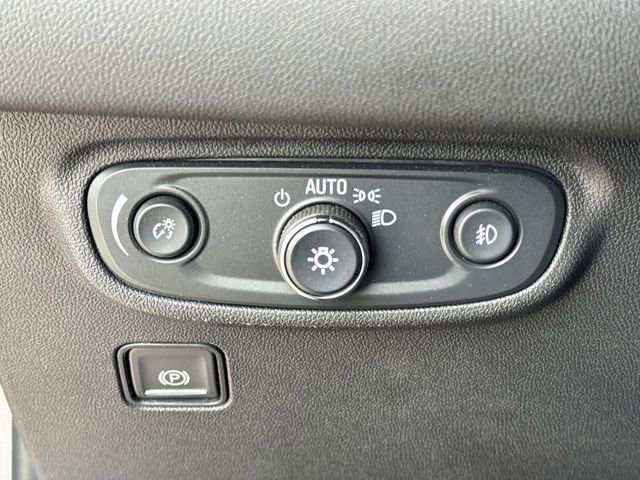 Used 2024 GMC Terrain AT4 AWD/4WD image 19