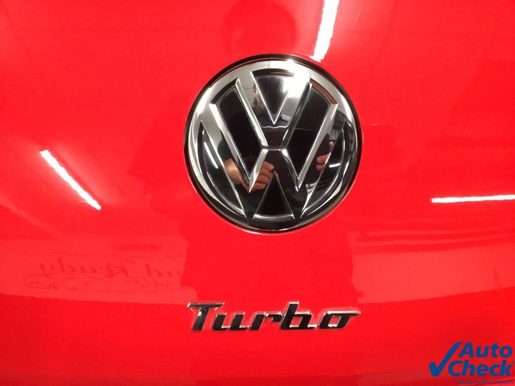 Used 2014 Volkswagen Beetle R-Line FWD image 24