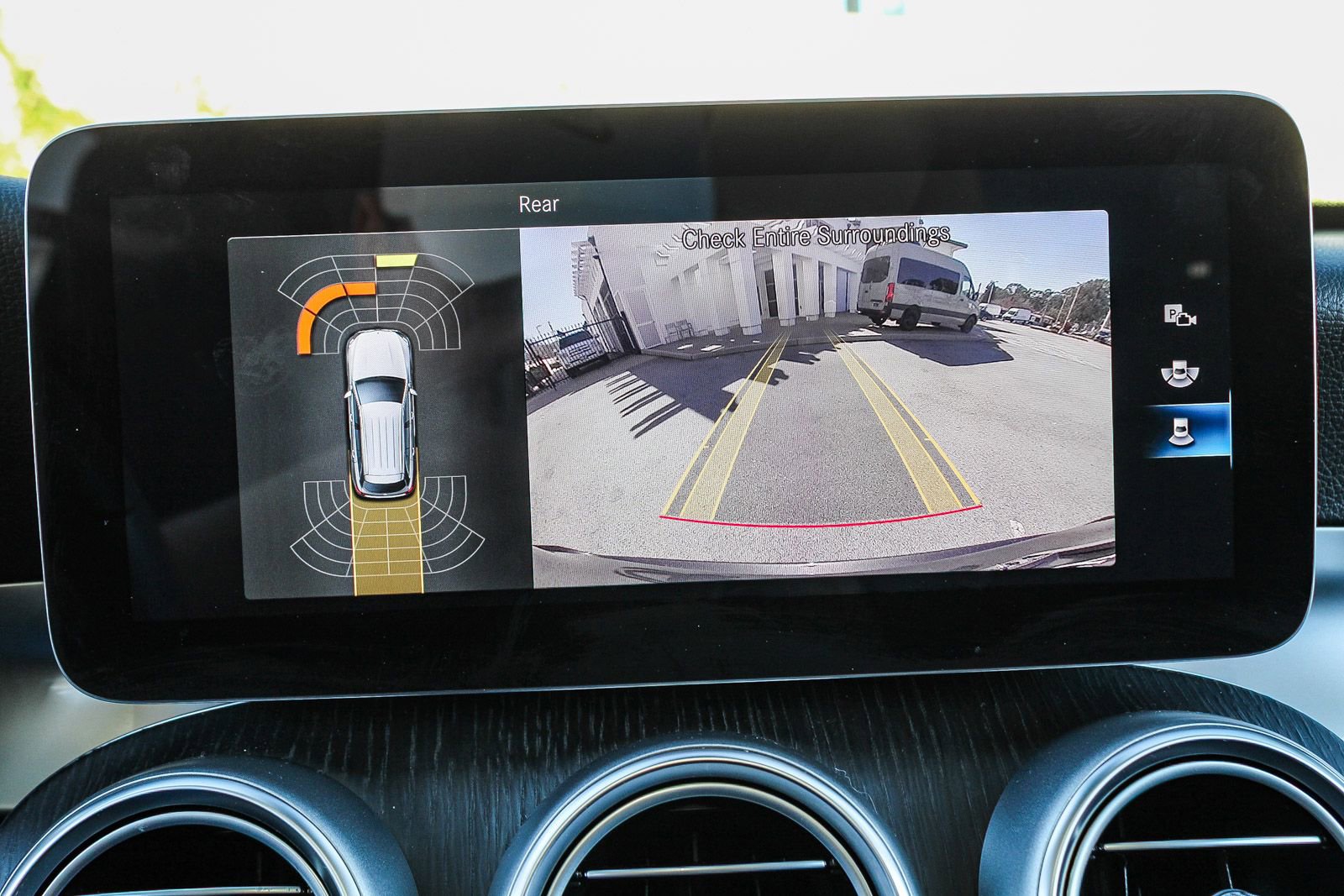 Certified 2022 Mercedes-Benz GLC 300 image 27