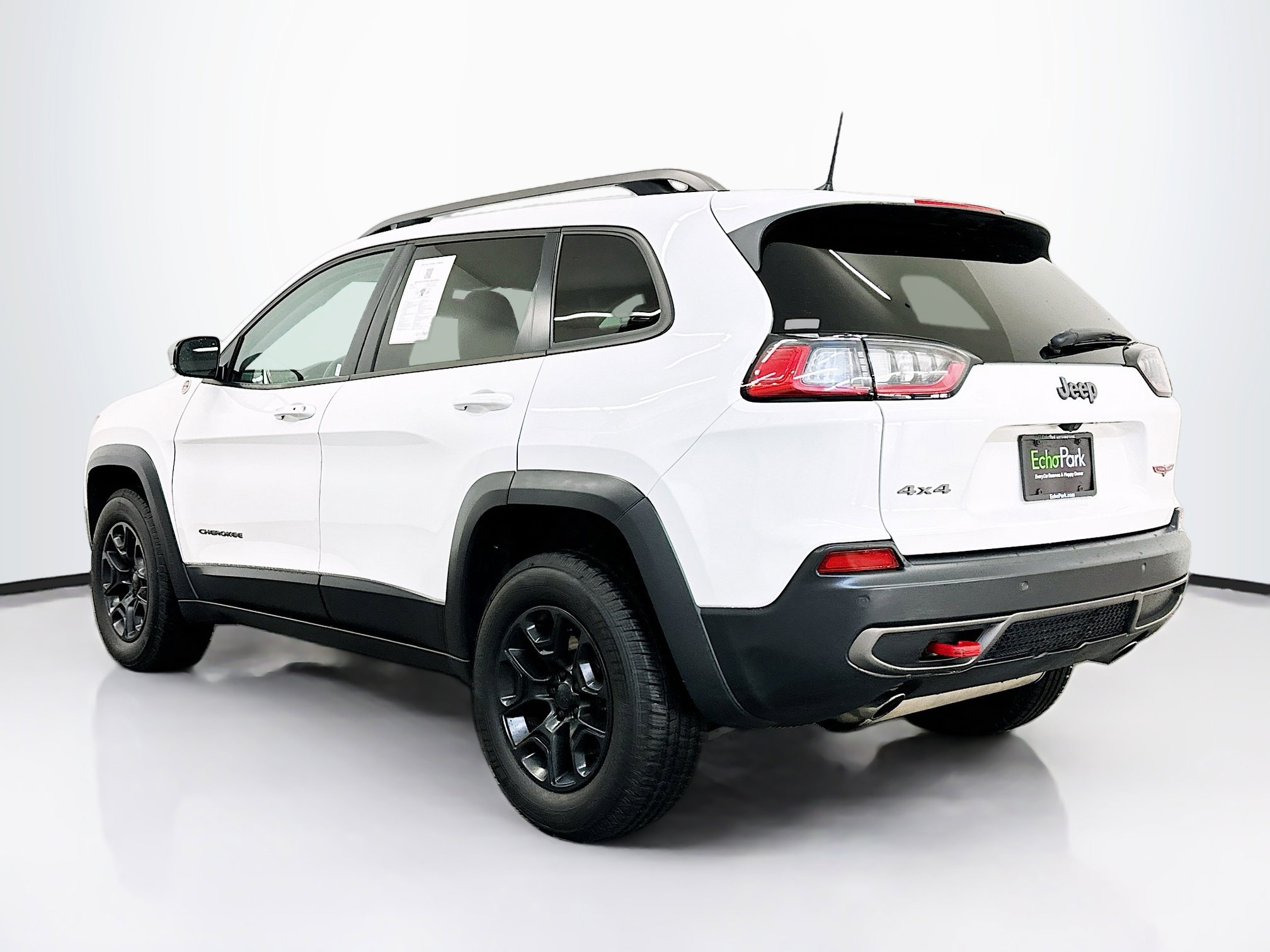 Used 2020 Jeep Cherokee Trailhawk w/ Cold Weather Group image 5