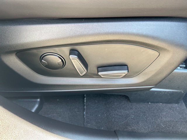 Used 2023 Ford Explorer XLT w/ Equipment Group 202A AWD/4WD image 11