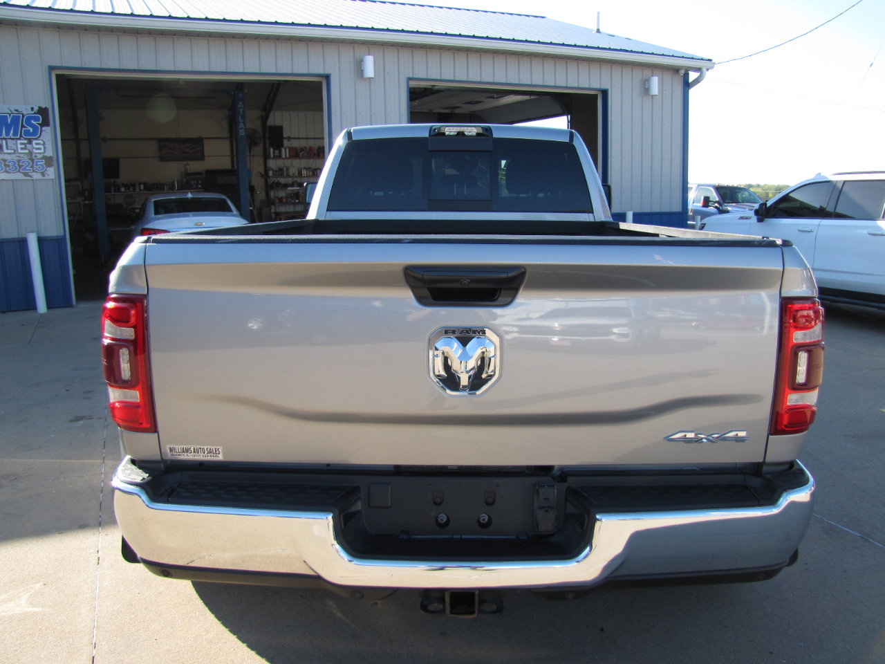 Used 2023 RAM 3500 Tradesman w/ Safety Group image 5
