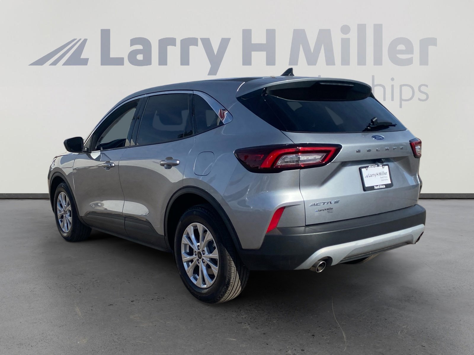 Used 2023 Ford Escape Active image 3