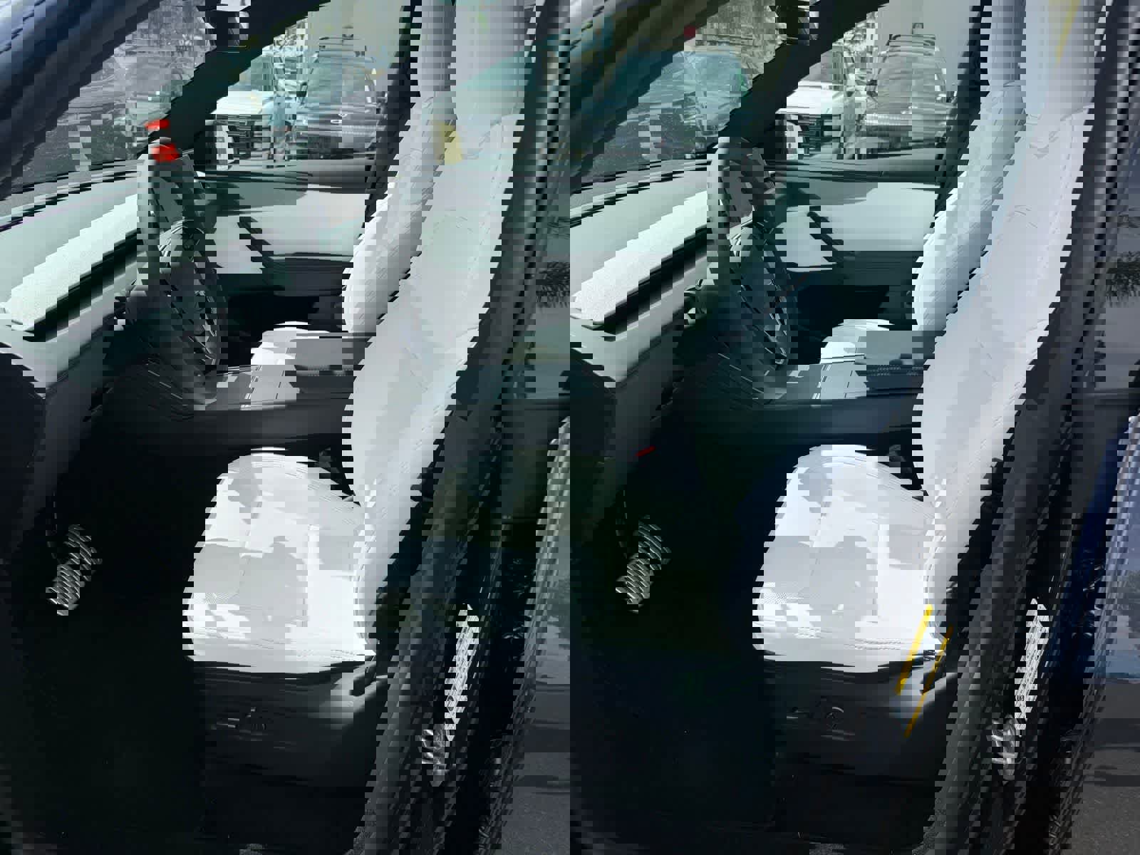 Used 2026 Tesla Model Y image 12