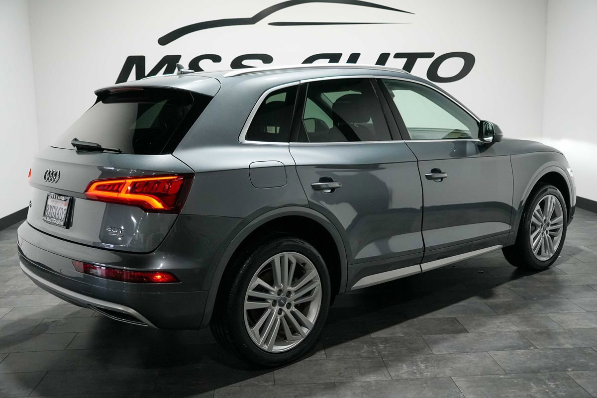 Used 2018 Audi Q5 2.0T Premium Plus w/ Premium Plus Package AWD/4WD image 4