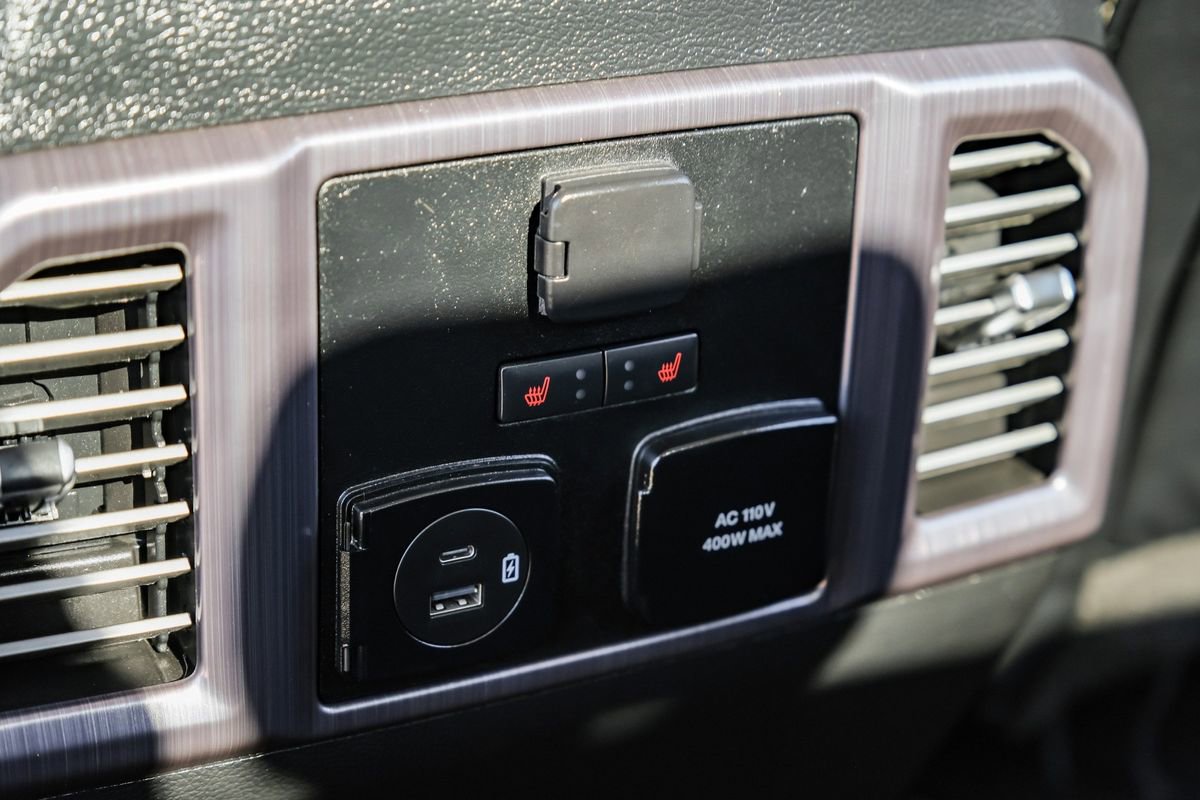 Used 2020 Ford F250 Limited w/ FX4 Off-Road Package image 40