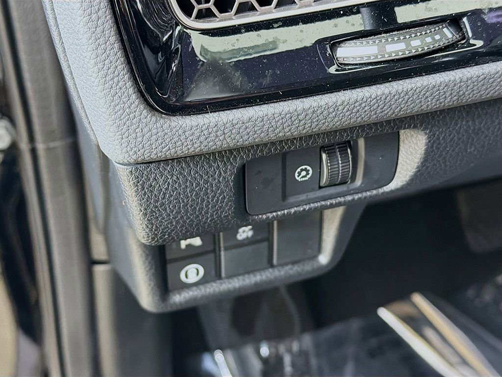 Used 2023 Honda Civic Touring image 31