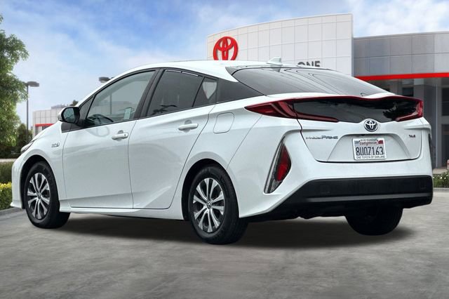 Used 2021 Toyota Prius Prime XLE image 6