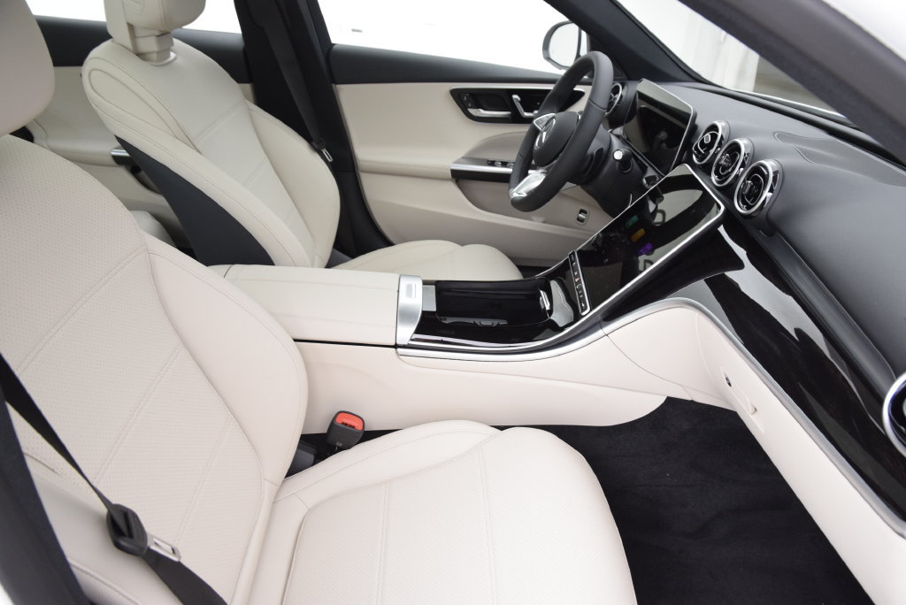New 2026 Mercedes-Benz C 300 4MATIC Sedan image 16