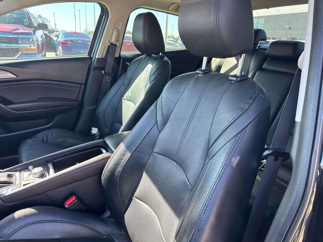 Used 2018 MAZDA MAZDA3 Grand Touring image 12