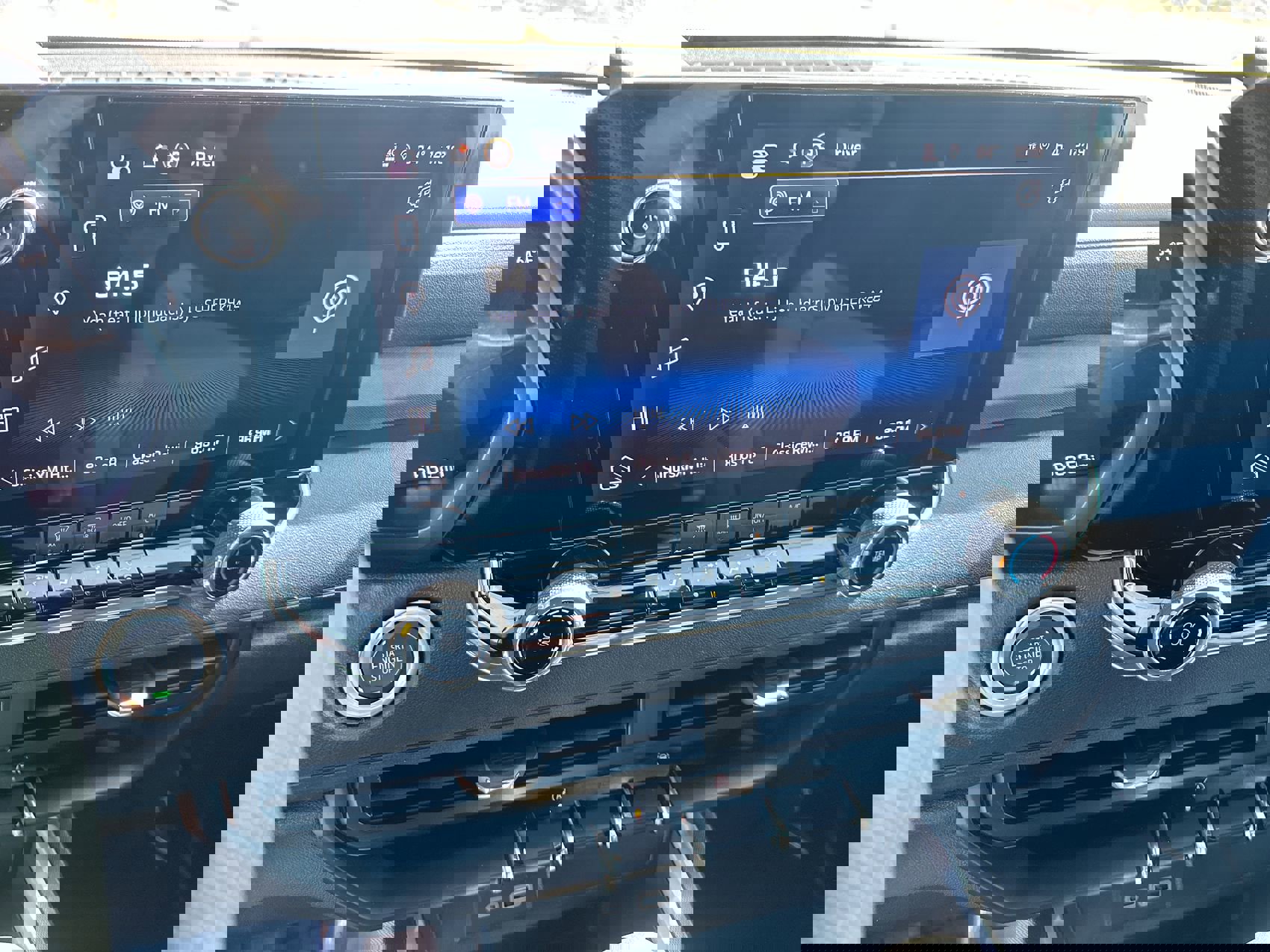 Certified 2024 Chevrolet Colorado Trail Boss w/ Technology Package image 16