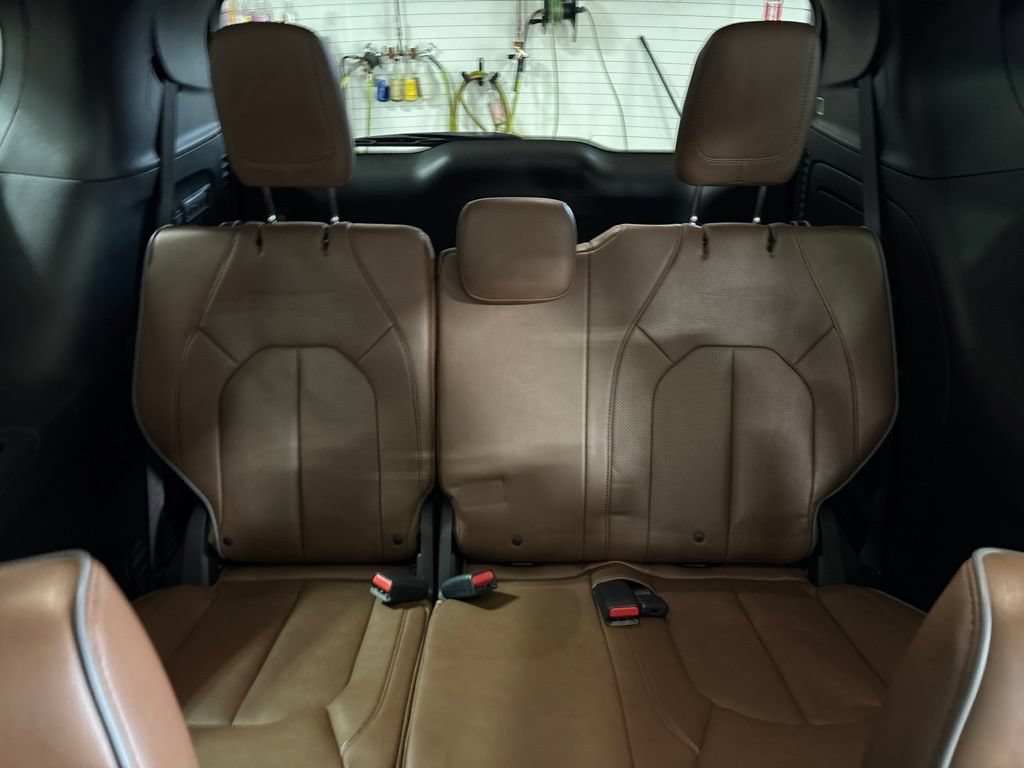 Used 2019 Chrysler Pacifica Limited FWD image 31