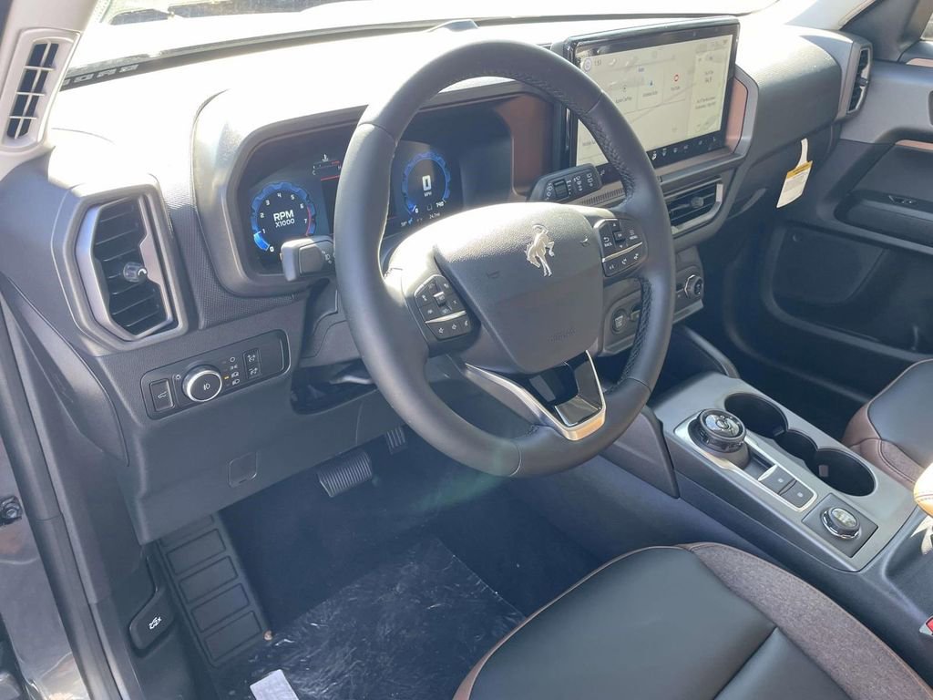 New 2025 Ford Bronco Sport Outer Banks image 16