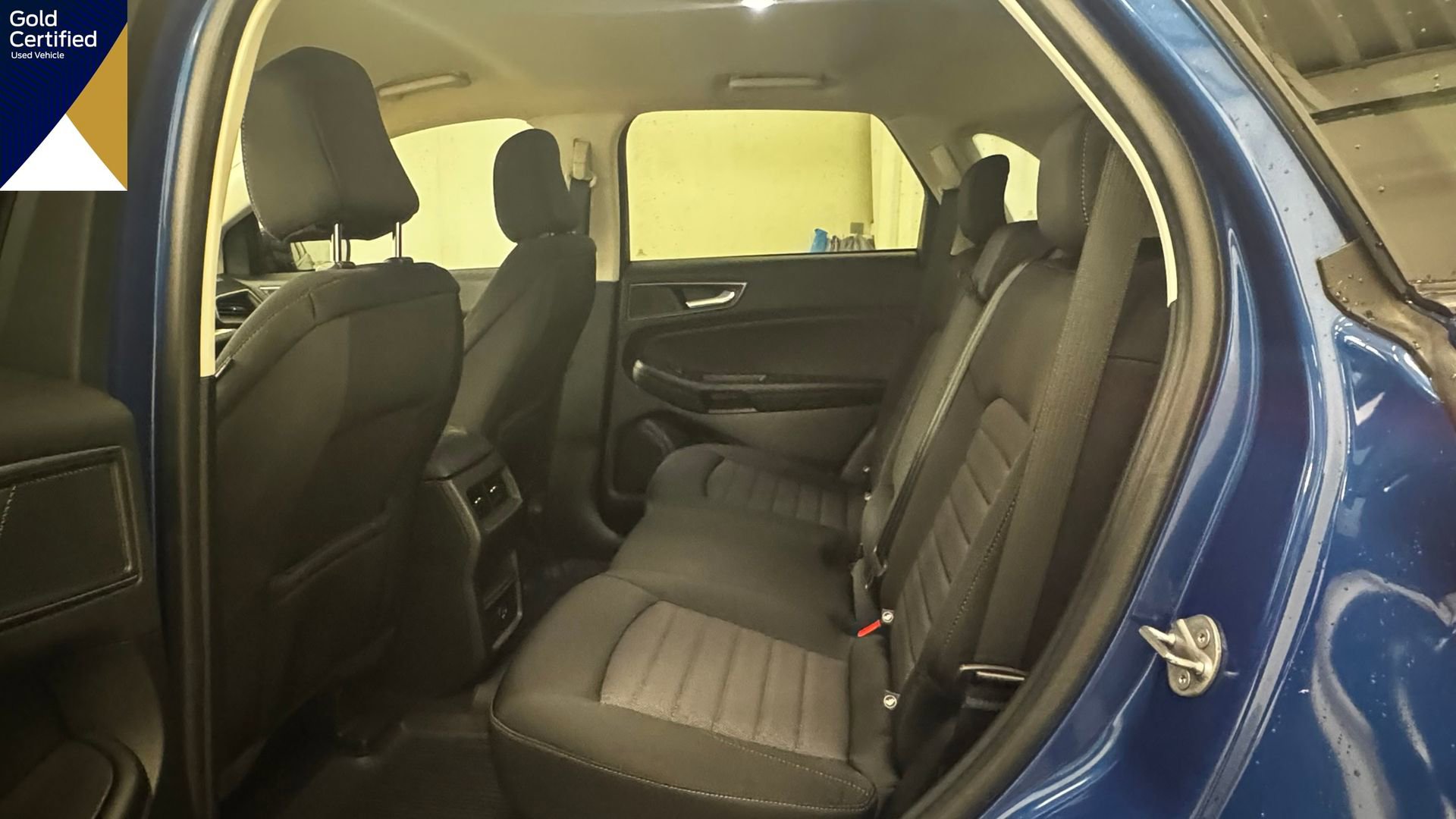 Used 2022 Ford Edge SE image 28