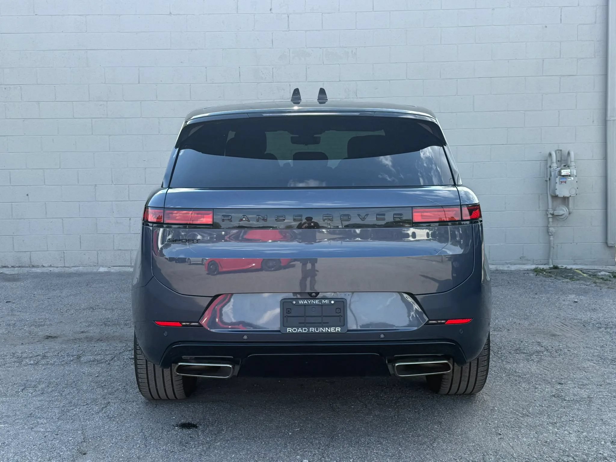 Used 2024 Land Rover Range Rover Sport Autobiography AWD/4WD image 8