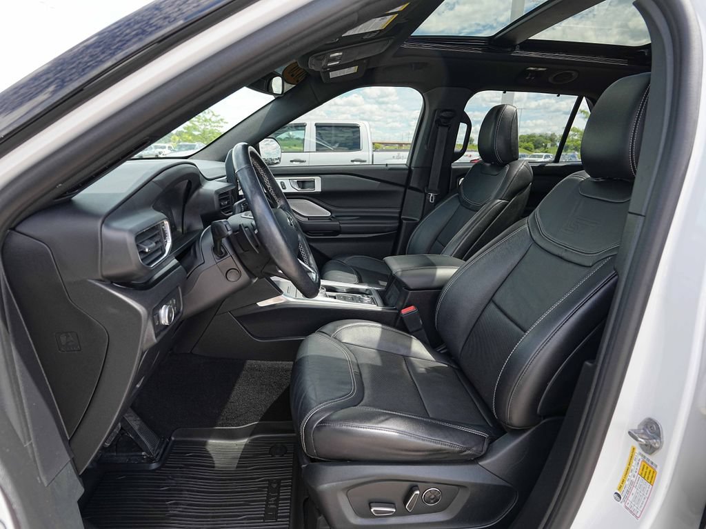 Used 2020 Ford Explorer ST w/ Premium Technology Package AWD/4WD image 17