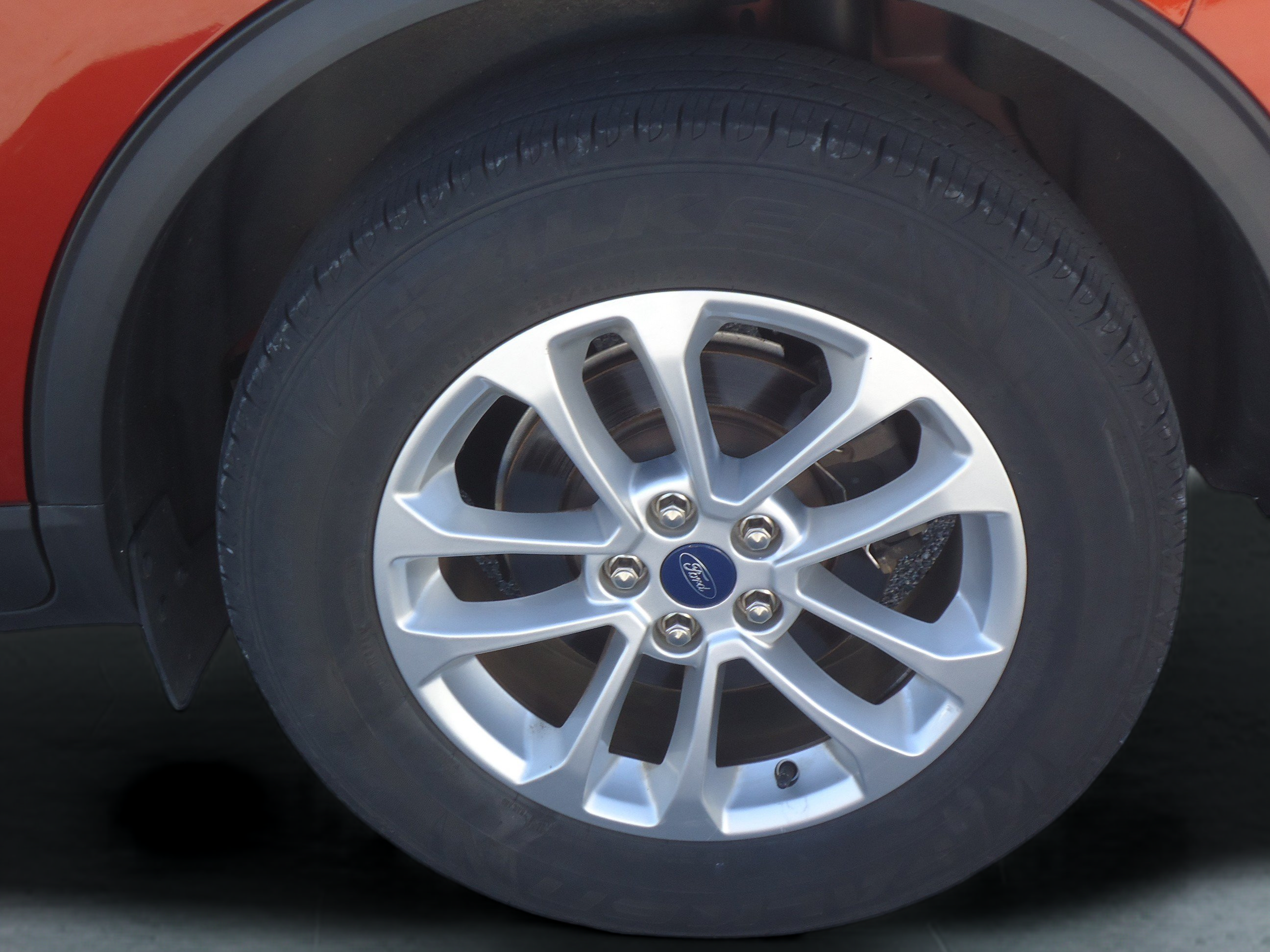 Used 2020 Ford Escape SE AWD/4WD image 9