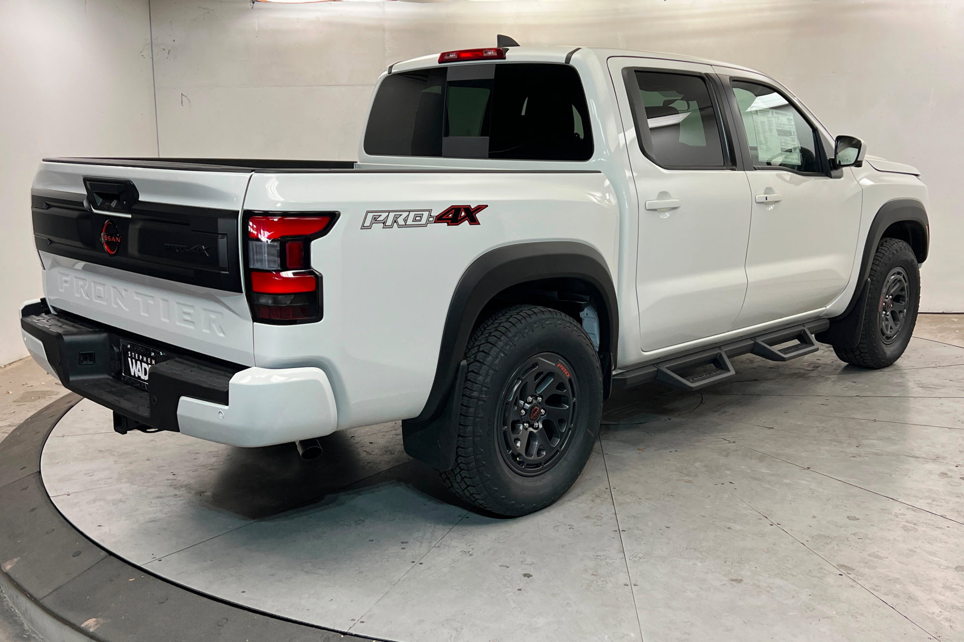 New 2026 Nissan Frontier PRO-4X w/ Pro-4x Convenience Package AWD/4WD image 5