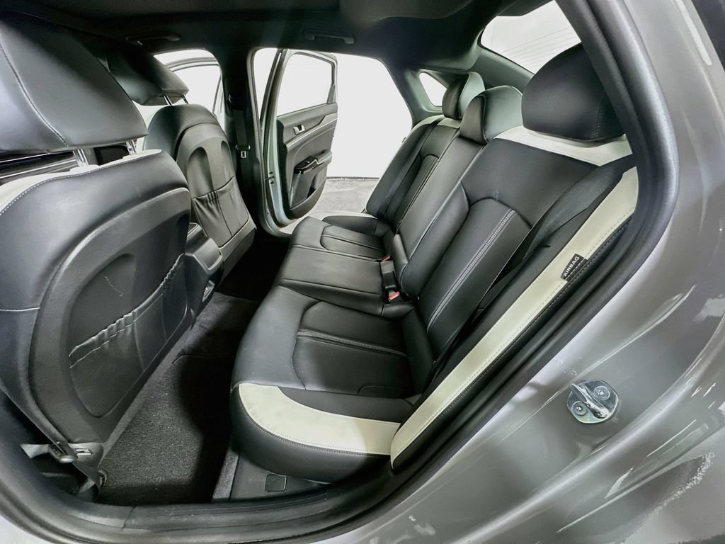 Used 2026 Kia K5 GT-Line w/ GT-Line Premium Package FWD image 16