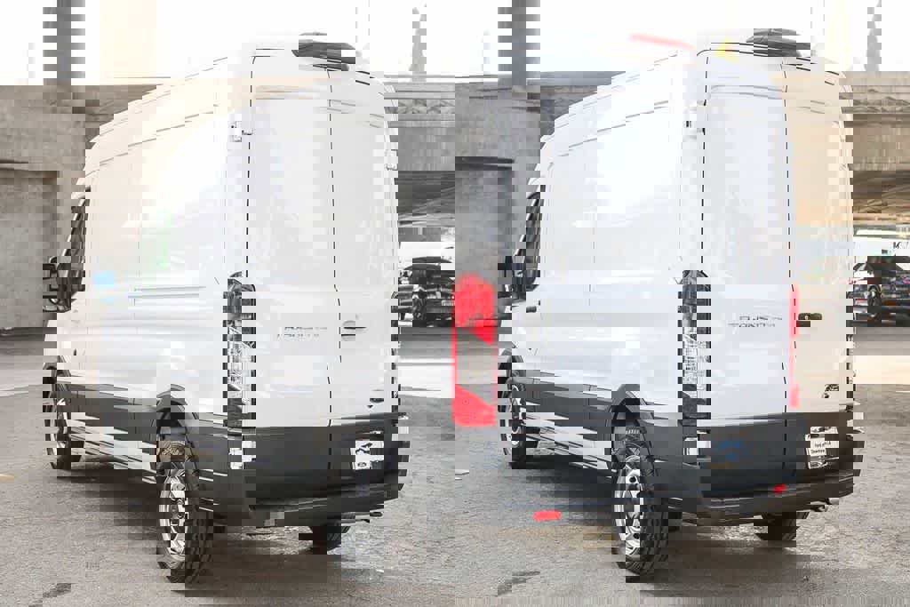 New 2025 Ford Transit 250 148 Medium Roof image 8