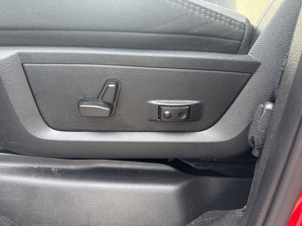 Used 2024 RAM 2500 Big Horn w/ Bed Utility Group image 52