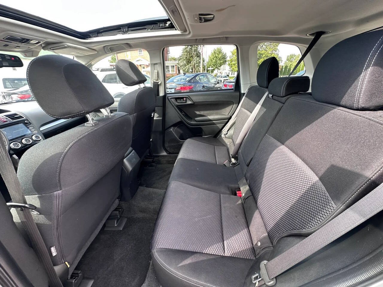 Used 2016 Subaru Forester 2.5i Premium AWD/4WD image 11