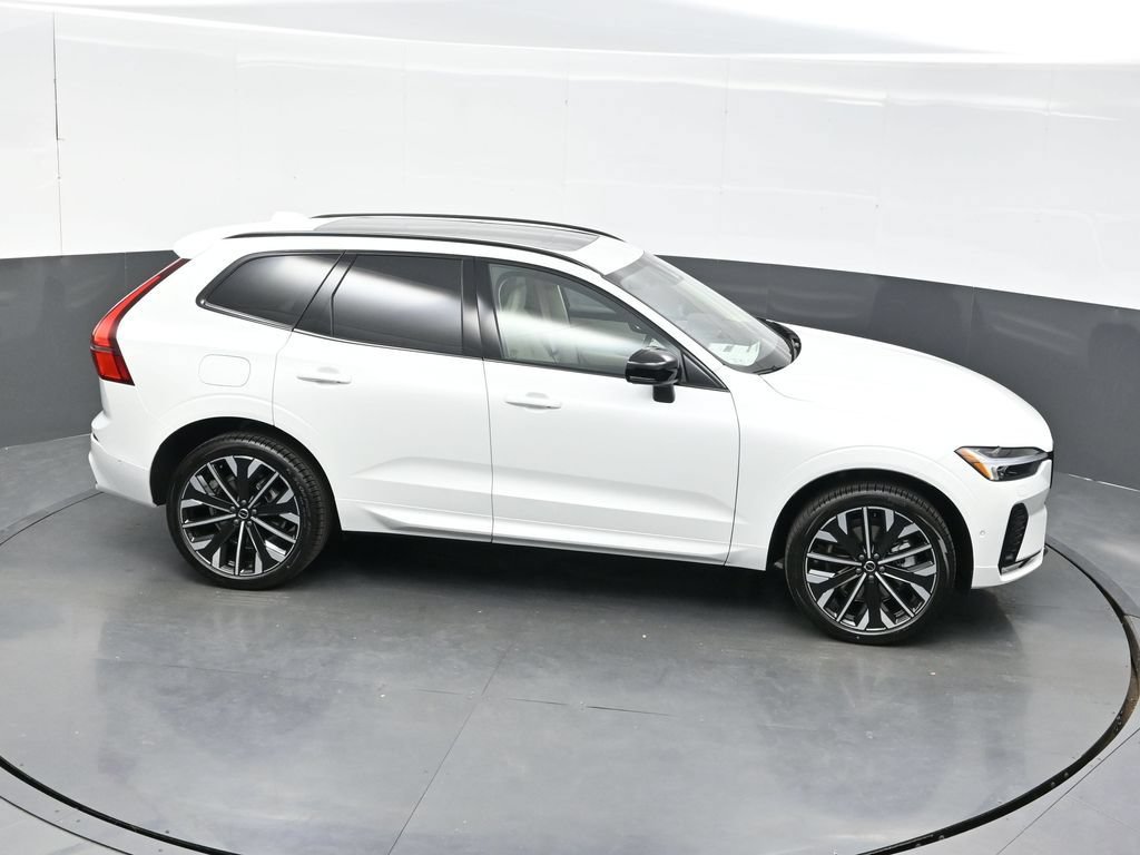New 2026 Volvo XC60 B5 Ultra w/ Climate Package AWD/4WD image 38